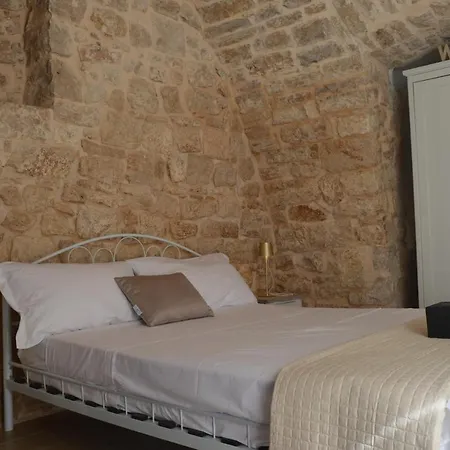 Geometric Donna Giulia 3*