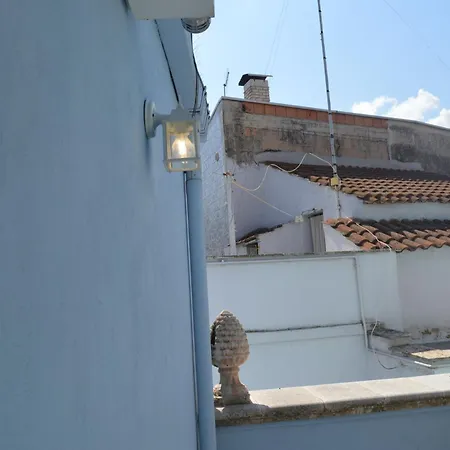 Πανσιόν Geometric Donna Giulia Casamassima