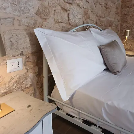 Geometric Donna Giulia Vendégház 3*