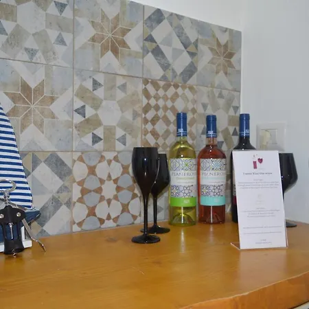 Geometric Donna Giulia