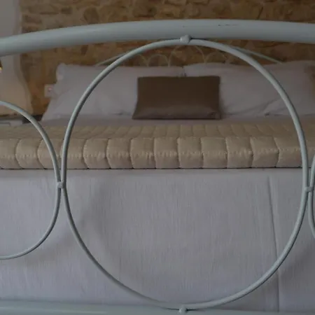 Geometric Donna Giulia 3*