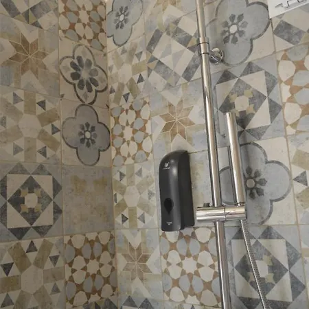 Geometric Donna Giulia 3* Casamassima