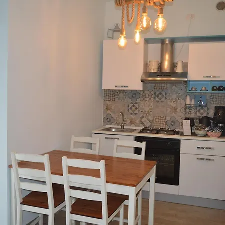 Geometric Donna Giulia 3*