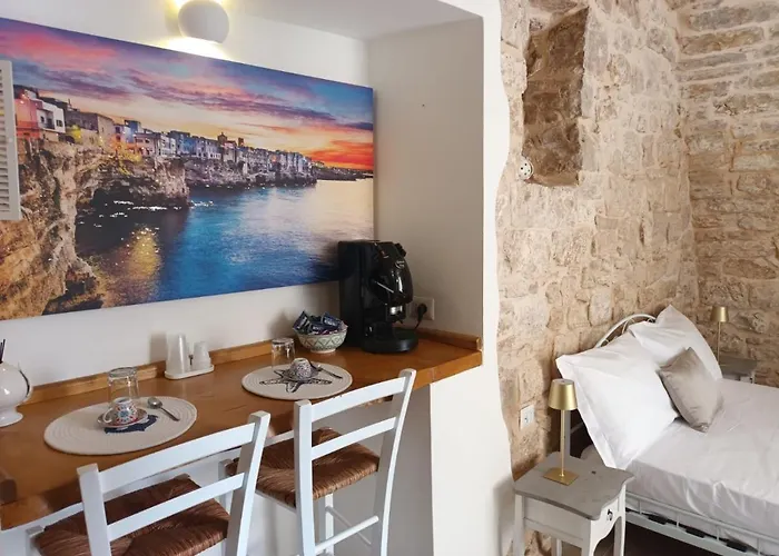 Geometric Donna Giulia Casamassima