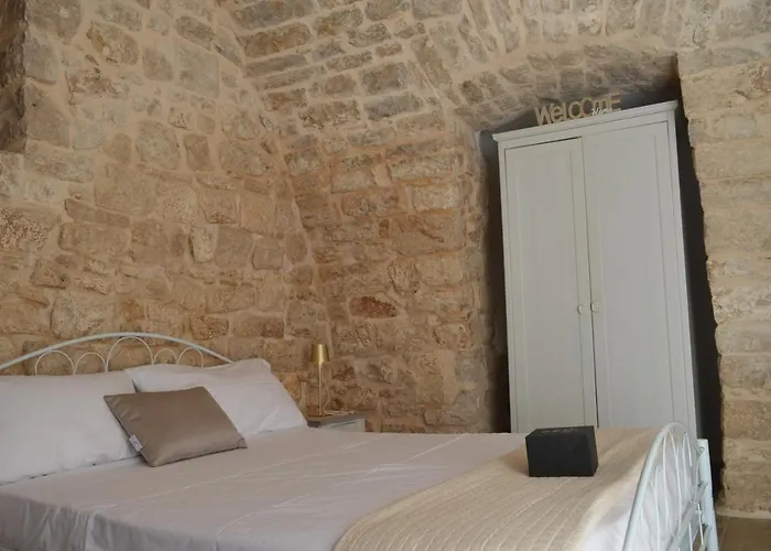 Geometric Donna Giulia 3* Casamassima