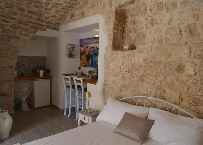 Geometric Donna Giulia Gasthuis