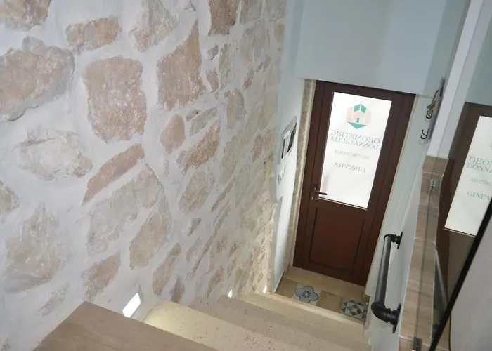 Geometric Donna Giulia